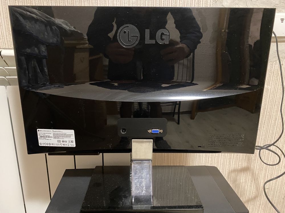 Монітор Lg Flatron E2260S