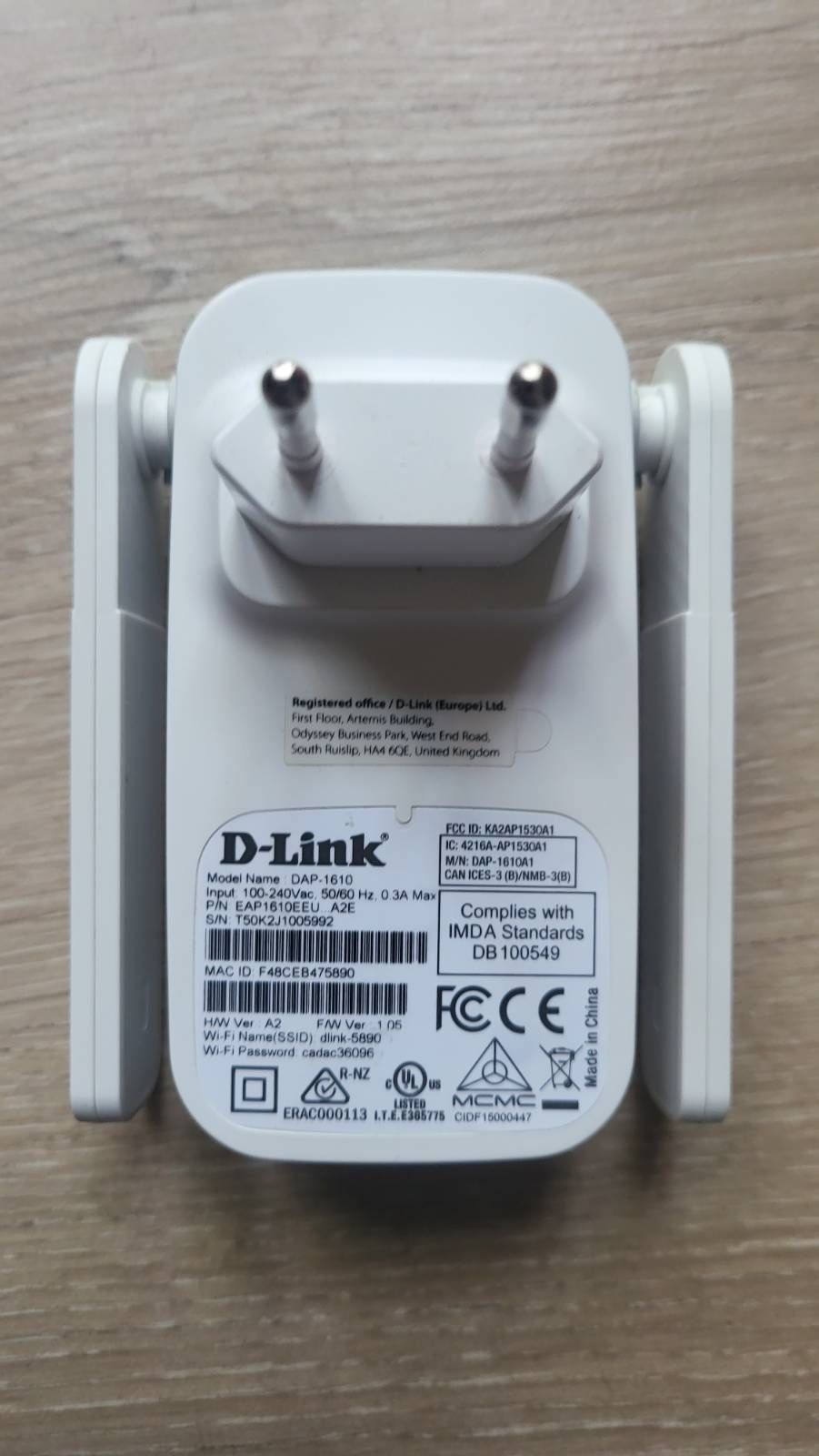 Wzmacniacz sieci sygnału  D-Link AC1200 DAP-1610 WIFI