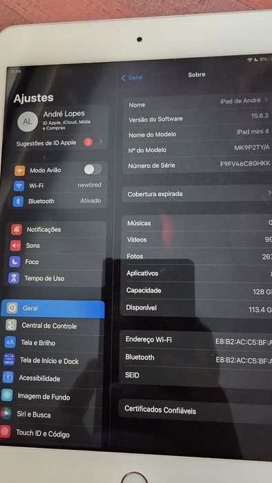 Vendo ipad mini 4 de 128 gb com luz vermelha de fundo