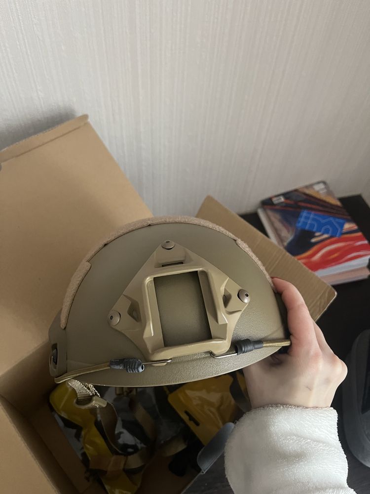 Страйкбольний шлем Future assault helmet (airsoft/страйкбол)