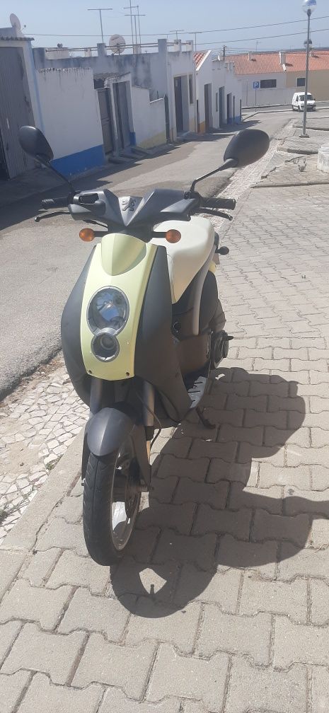 Peugeot ludix...