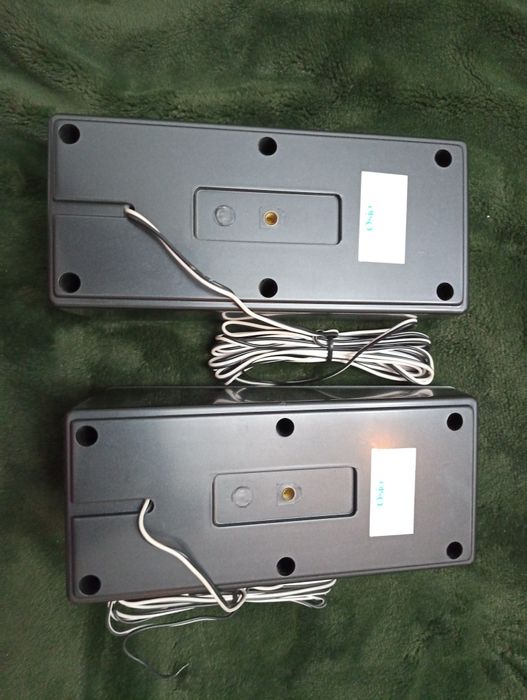 Sistema Som automotivo marca Osio -8800 - 60 watts Antigo e raro -NOVO