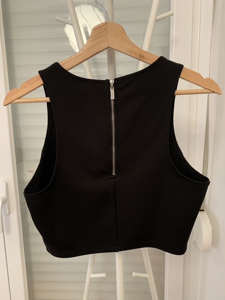 Top Cropped Guess