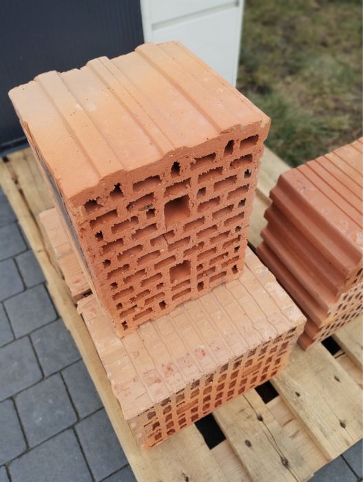 bloczki fundamentowe betonowe pustaki ceramiczne nadproża