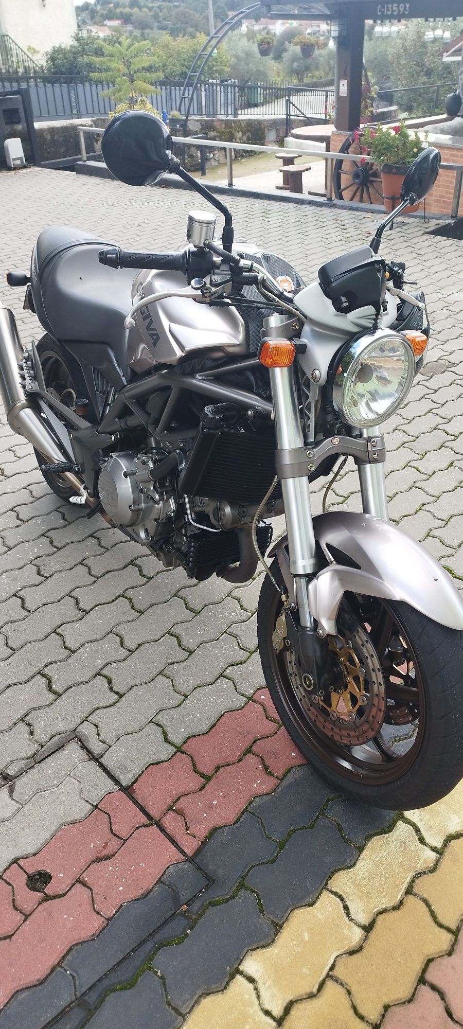 Cagiva raptor 1000