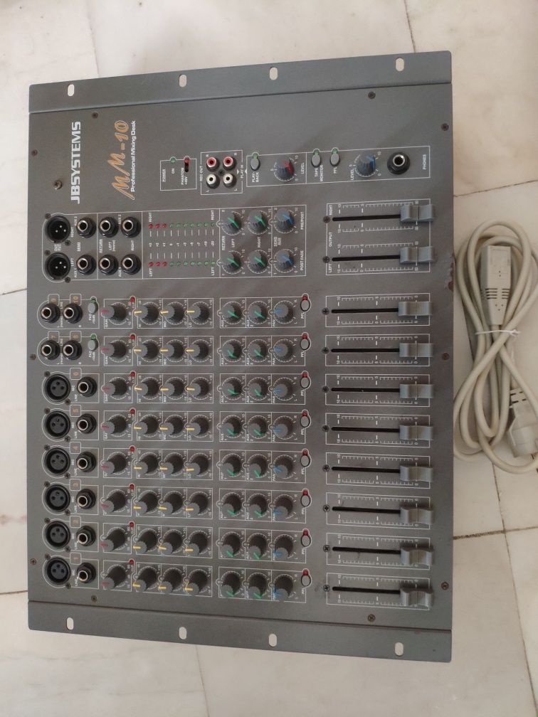 Mesa de mistura JB System