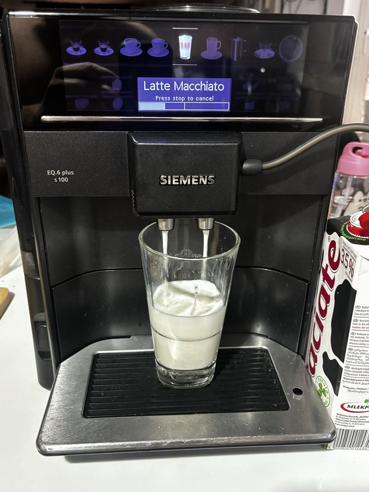 Siemens EQ6 plus S100 niski przebieg