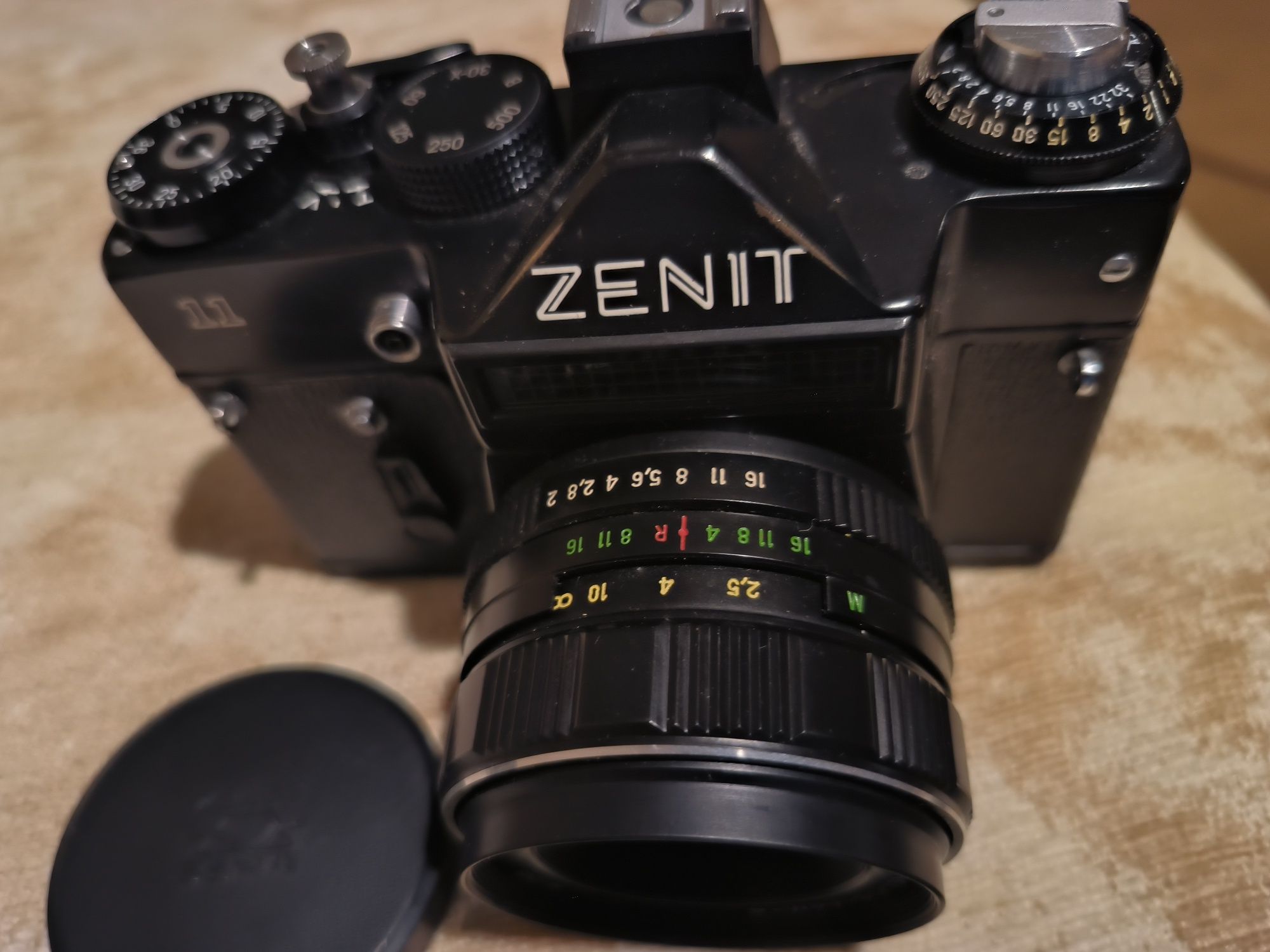 Фотоапарат ZENIT 11 з об'єктивом HELIOS-44M-4