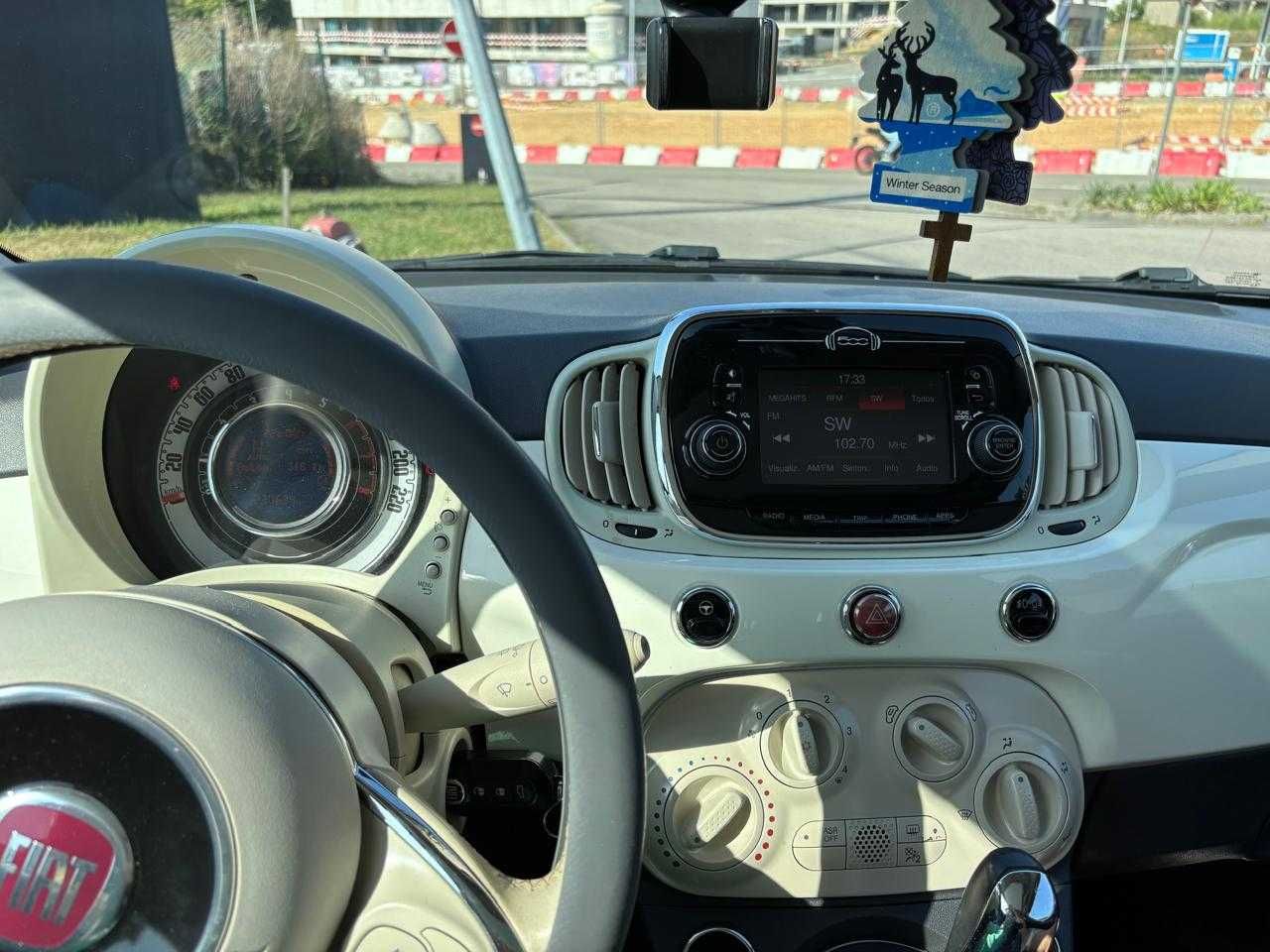 Fiat 500 Lounge 1.2 Automático (2017) – Muito estimado