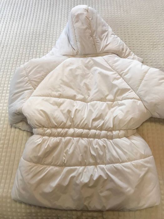 Зимова курточка біла