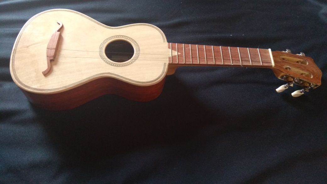 cavaquinho português de luthier