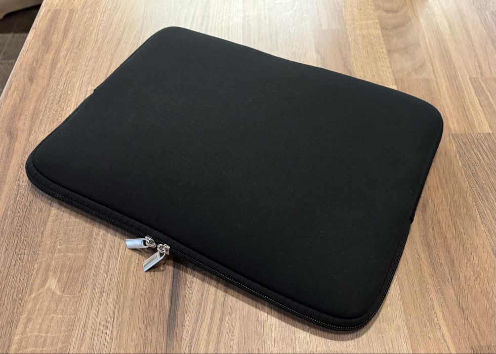 Etui na laptopa (Macbook Air)
