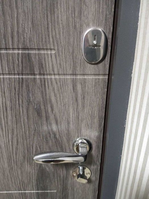 МДФ накладки на вхідні металеві двері ремонт замкiв