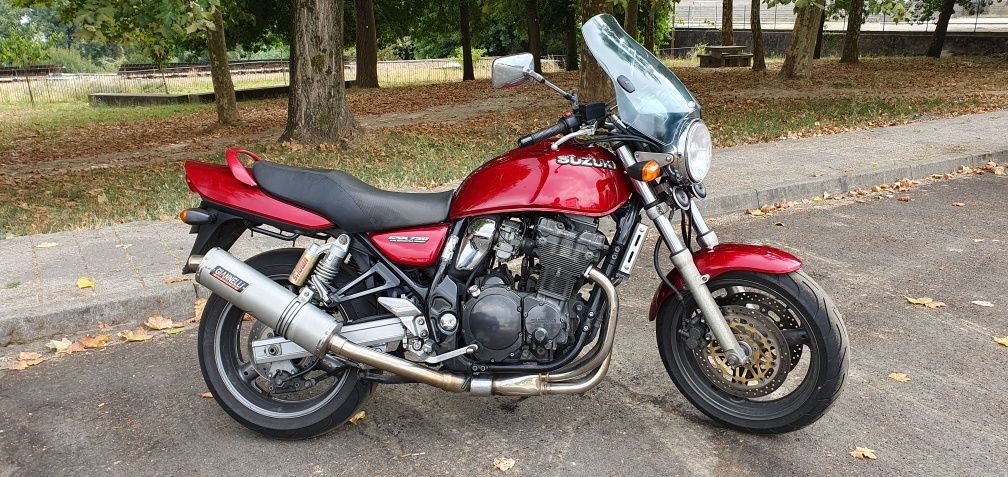 Susuki GSX 750 Inazuma