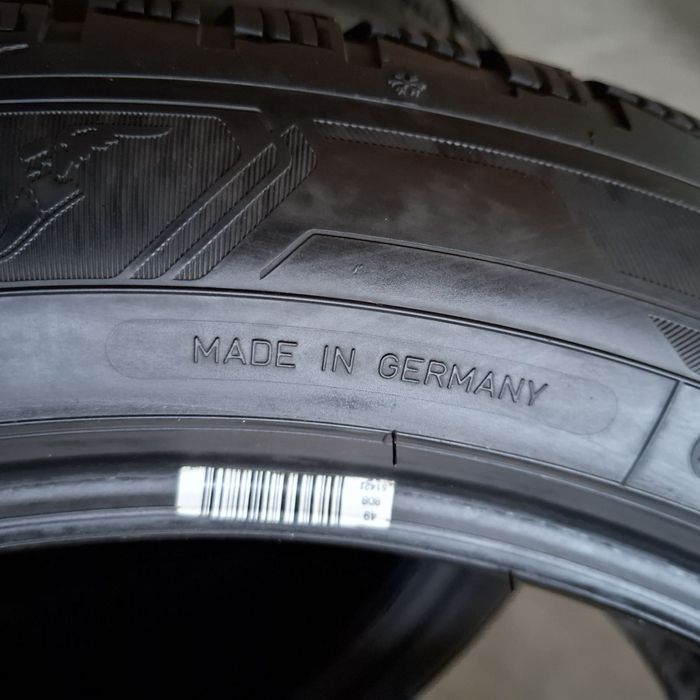 235/50/19 R19 Goodyear Ultra Grip Perfomance 3 4шт зима