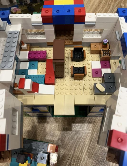 Конструктор LEGO Minecraft Село лами 1252 деталі