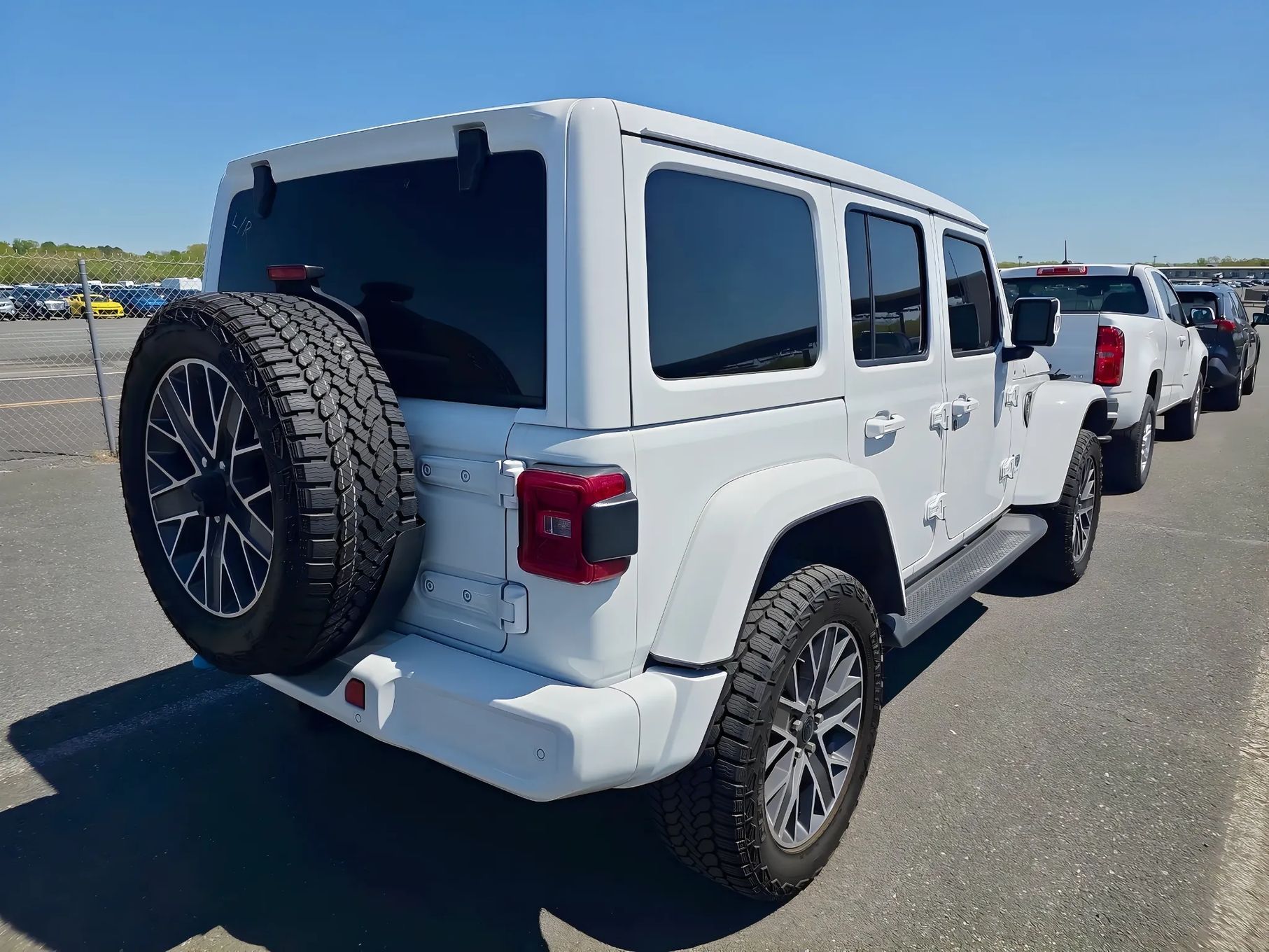 Jeep Wrangler Unlimited 4xe Door High Altitude / Auto Sprawdzone