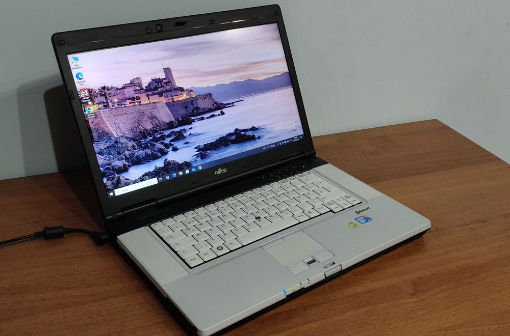 Fujitsu E780 "15,6",ОЗУ-8гб, SSD-128гб