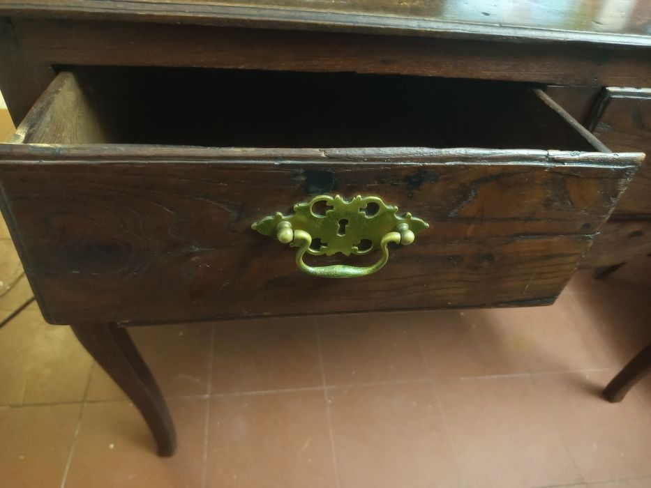 Mesa de apoio antiga em madeira 1.10x55x78Cm