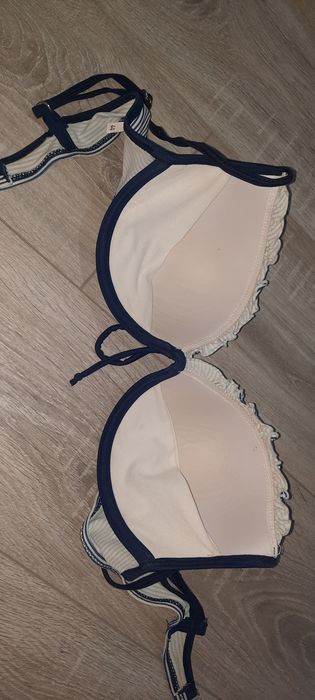 Продам купальник(верхня частина)