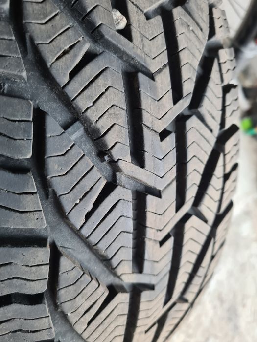 Witam sprzedam opony zimowe 18
