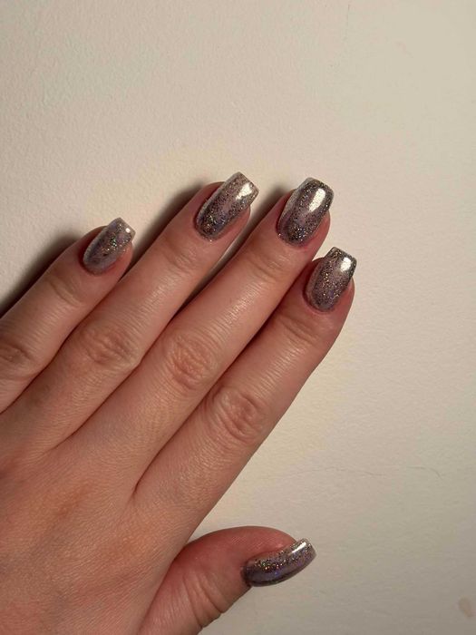 Chętne panie na manicure