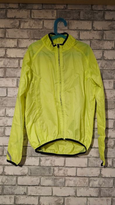 Kurta przeciwdeszczowa rowerowa z Decathlon