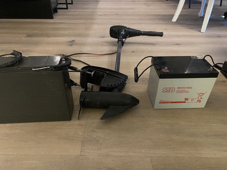 Silnik elektryczny Minn Kota Endura C2 + 2 akumulatory