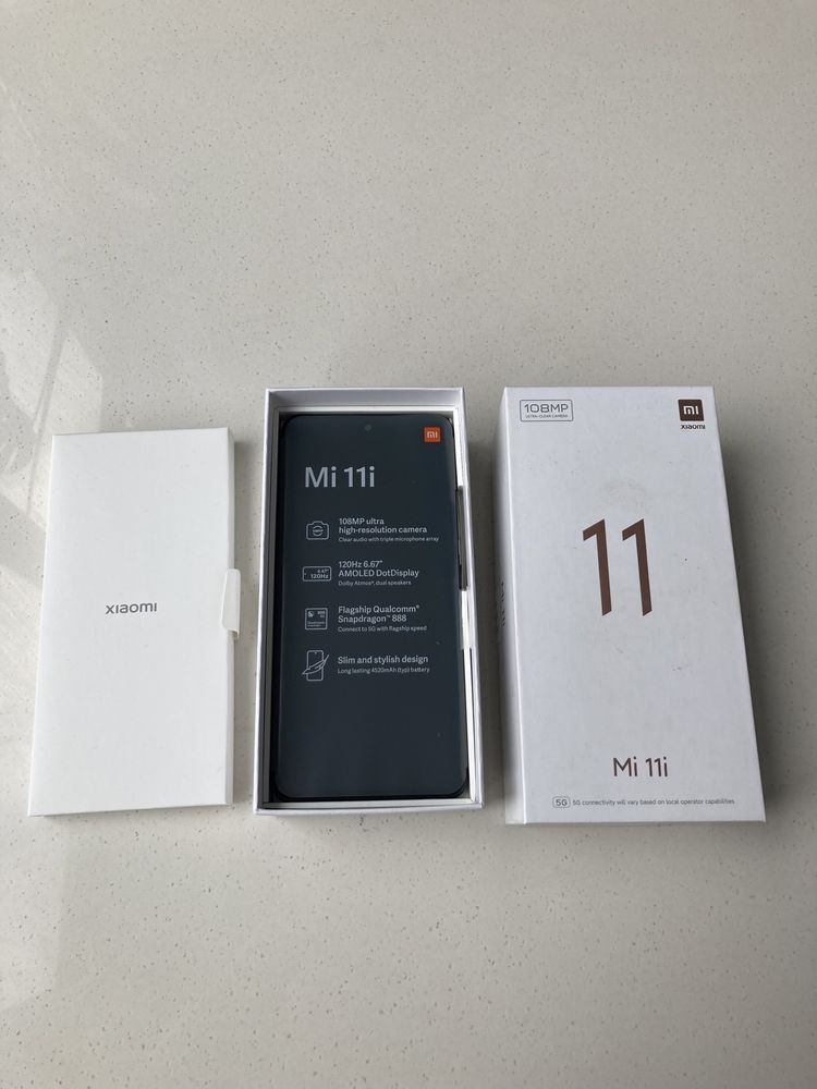 Fabrycznie nowy nie używany z gwarancją Xiaomi Mi 11i 5G 8 GB 128GB