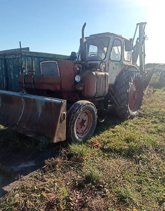 Юмз 6...2621. трактор екскаватор експортний пітушок.ковш