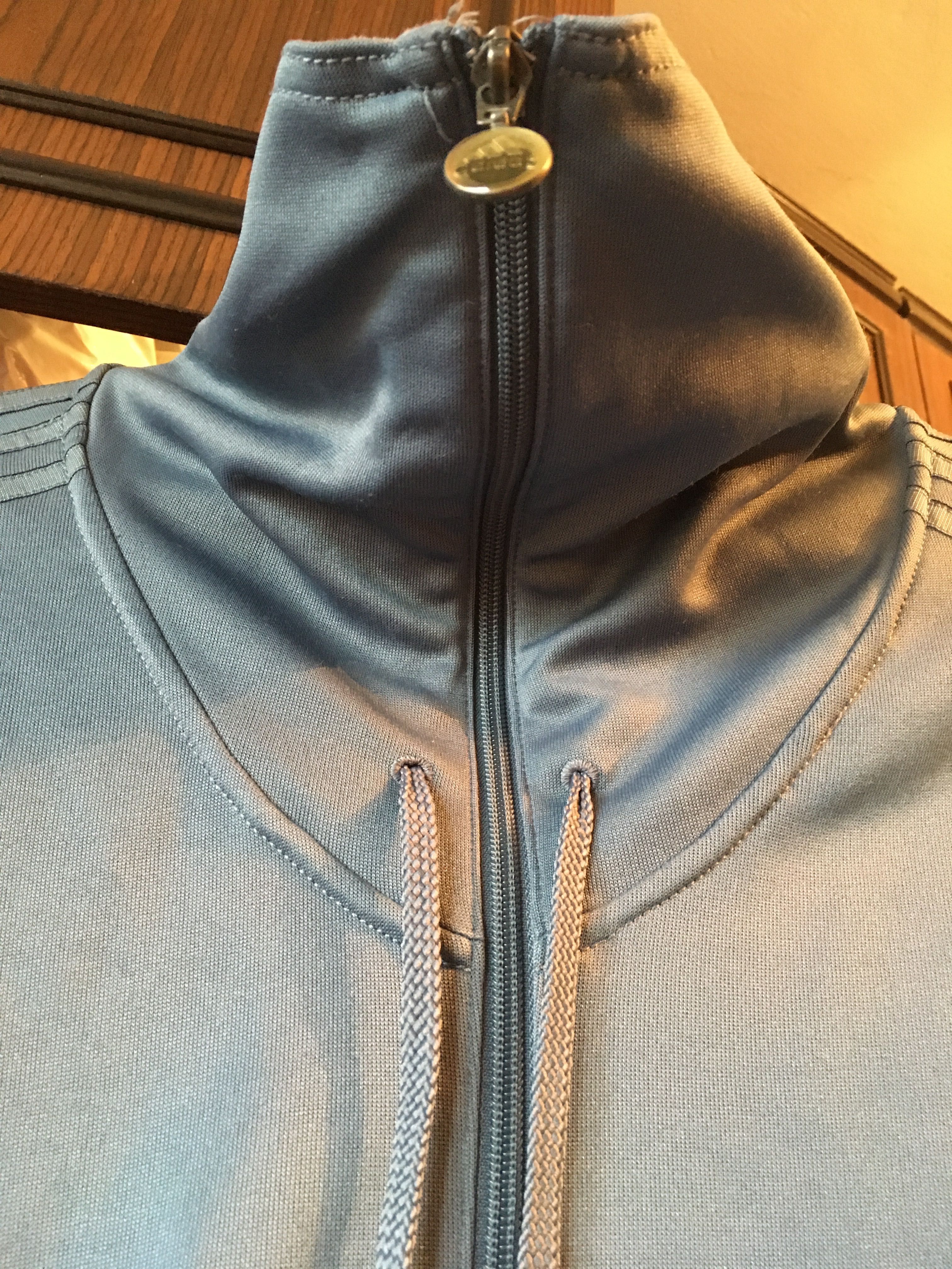 Продам кофту Adidas