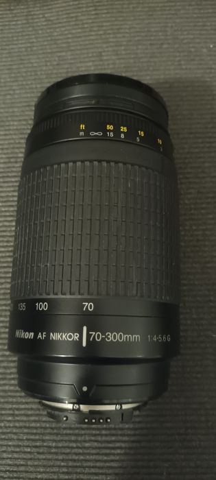 Lente Nikon AF 70-300 f:4-5.6 G