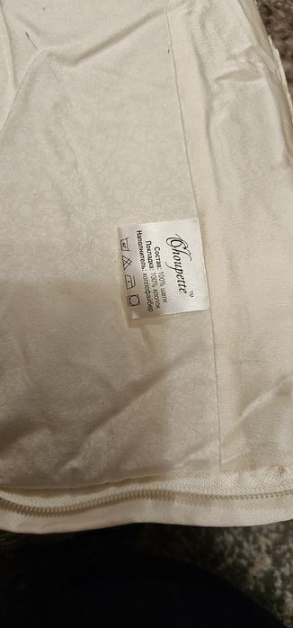 Конверт шовковий  утеплений на виписку для дівчинки