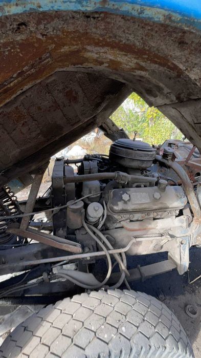 Кран автомобильный на МАЗЕ