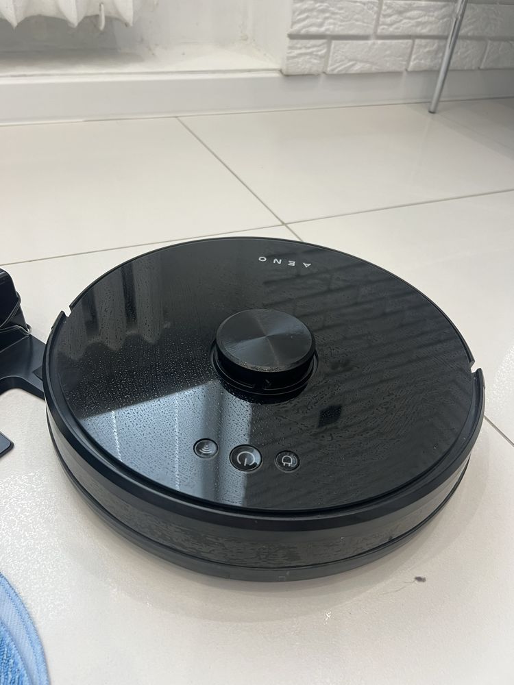 Робот Пилосос AENO RC3S Robot Vacuum Cleaner.