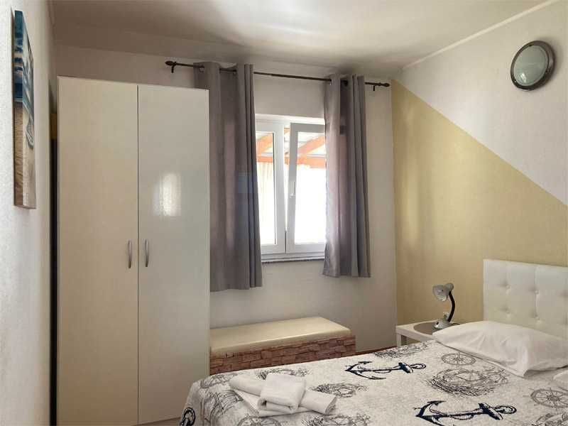 CHORWACJA STARIGRAD 13.08-20.08 apartament z widokiem na morze 4 os.