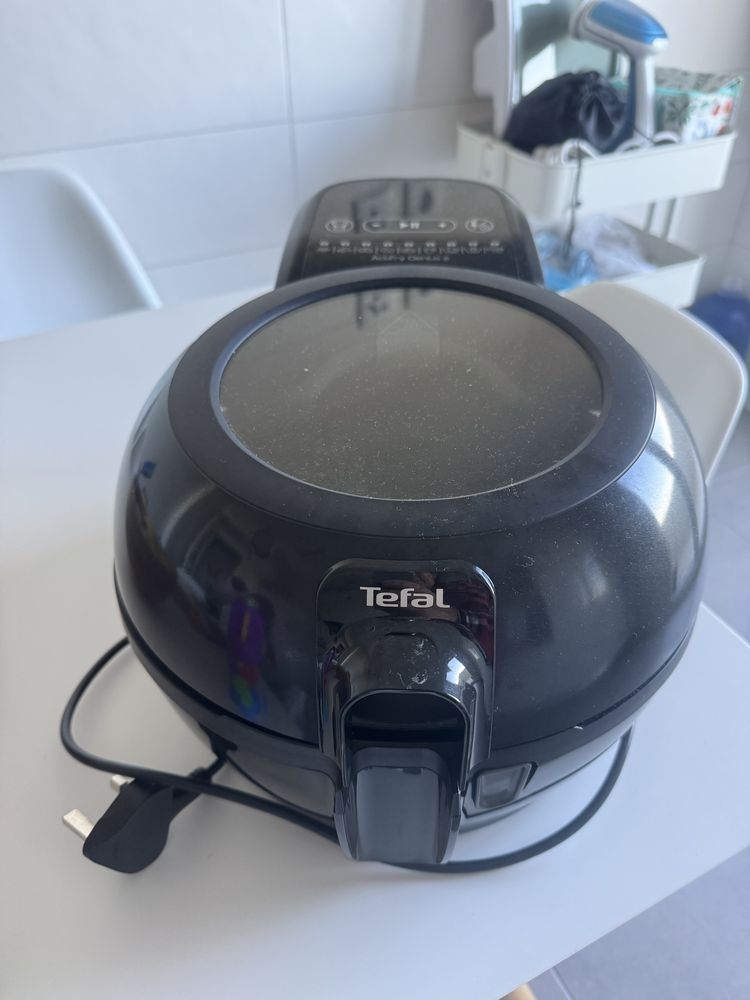 Air Fryer Tefal pouco usada
