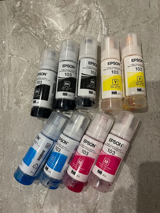 Оригінальні баночки з фарби