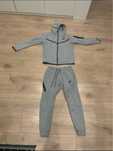 Nike tech fleece S