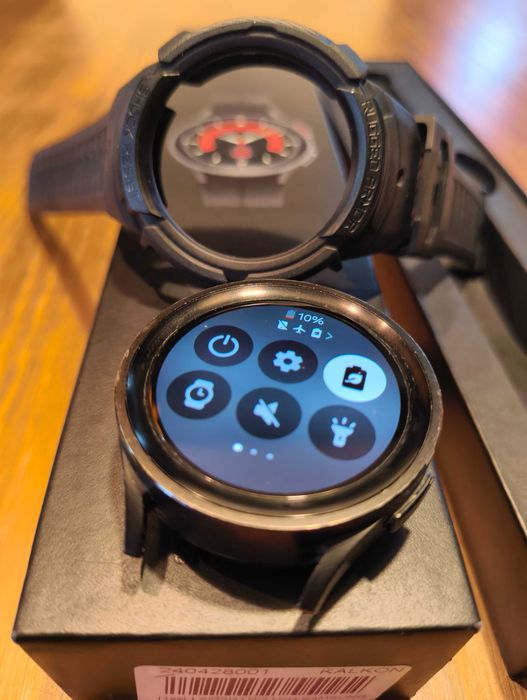 Samsung Watch 5 Pro + spigen