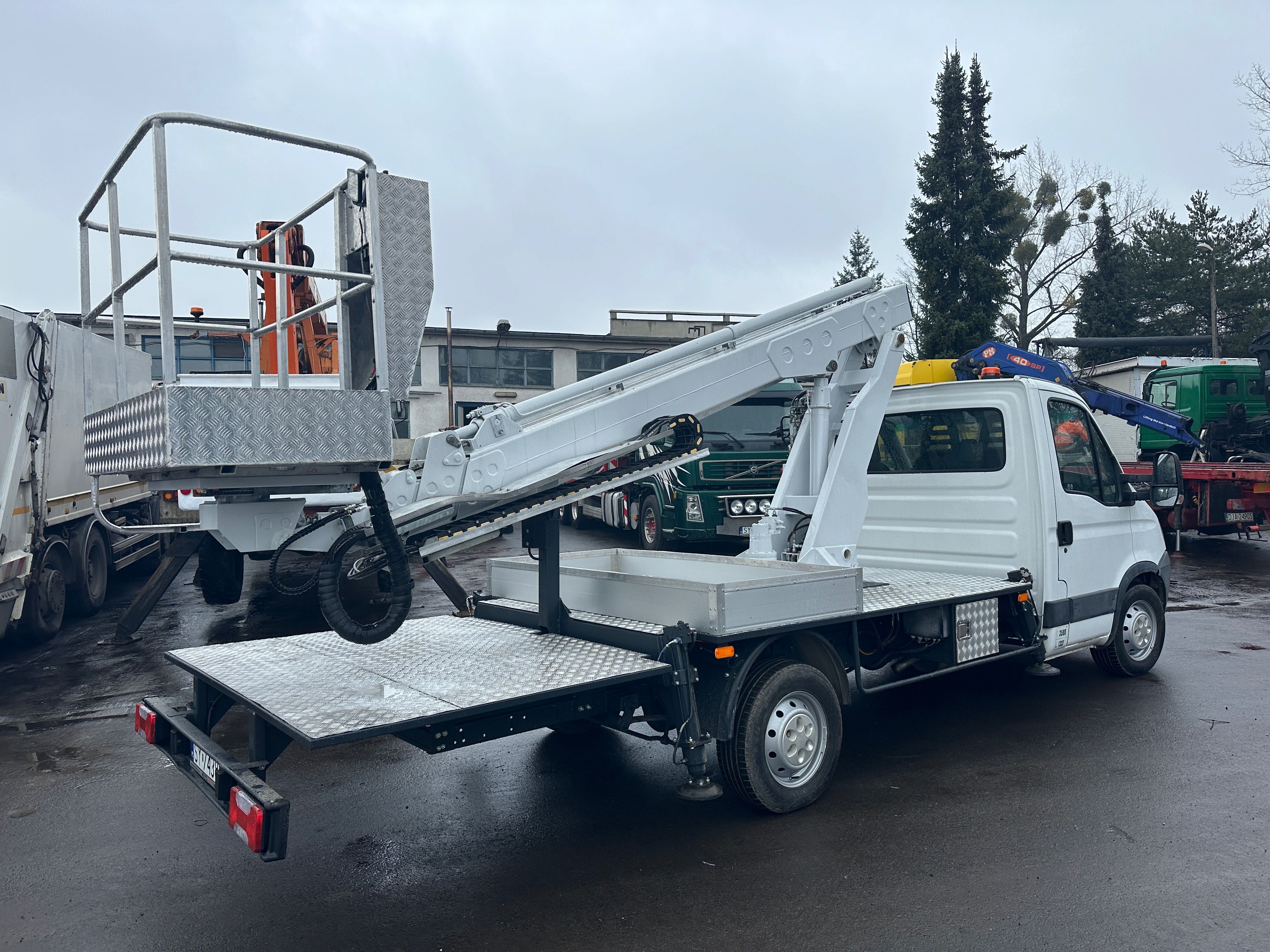 Podnośnik Zwyżka 18m Iveco 2011 rok