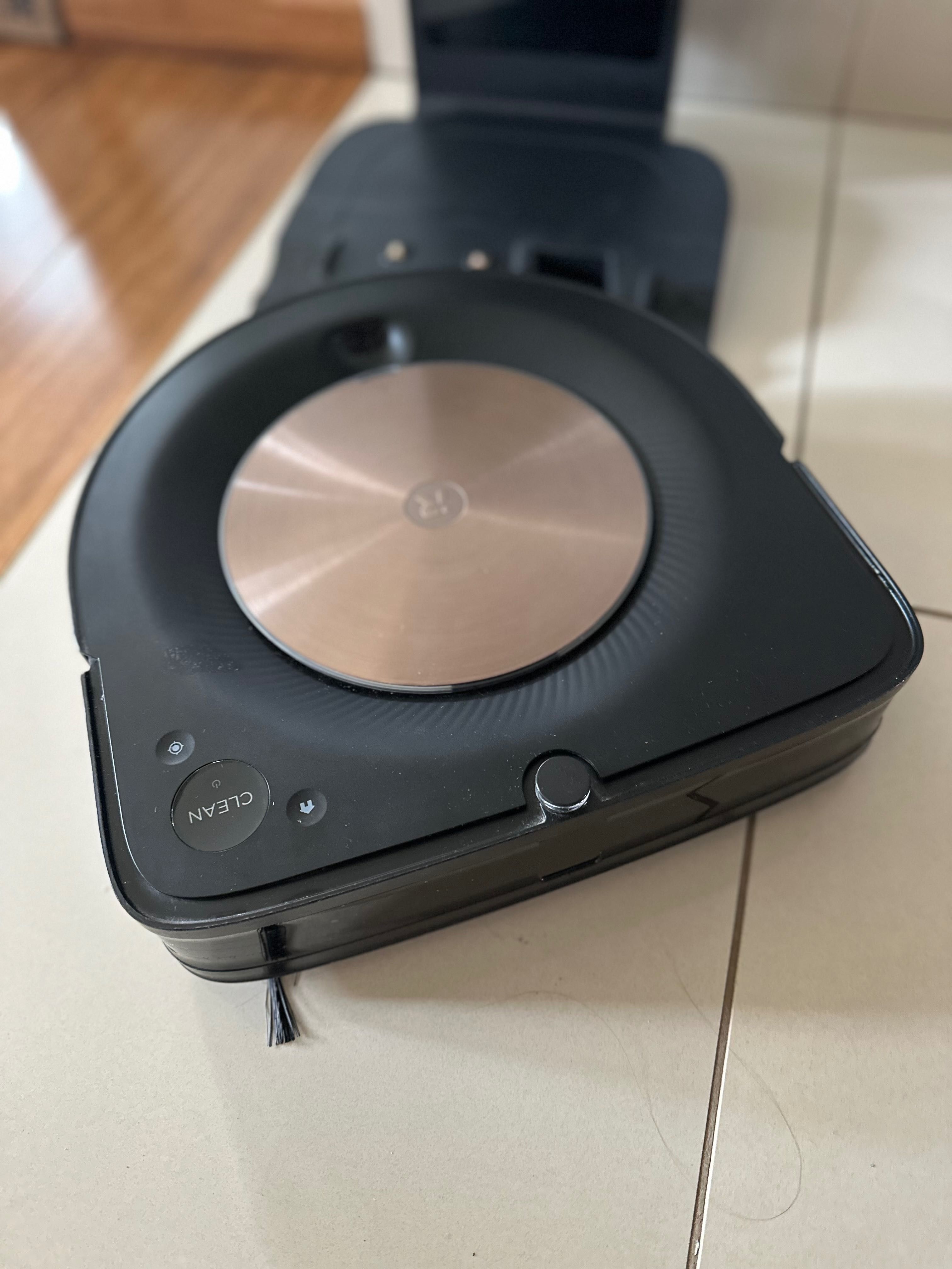I robot roomba  s9 ze stacją clean base