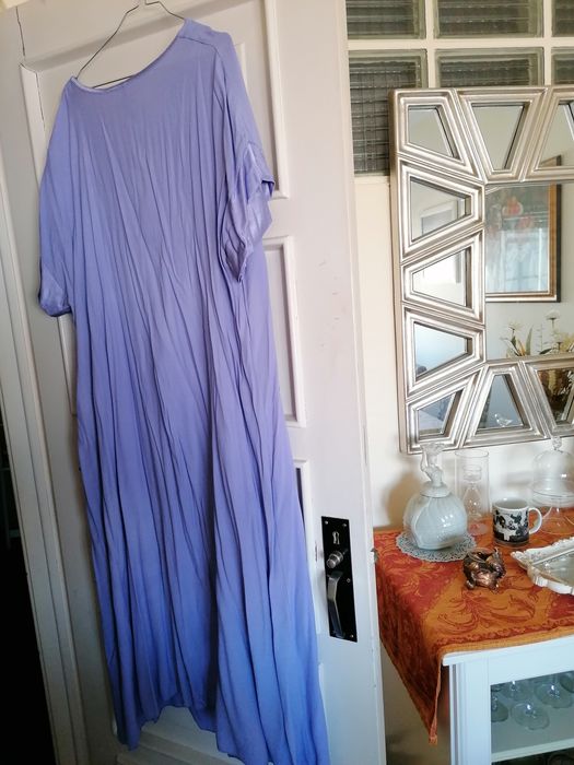 Vestido de verão, lilás