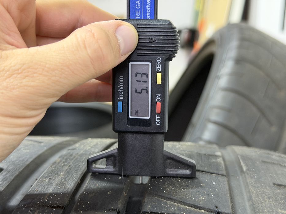 295/30/20 2x Dunlop Sport Maxx Race