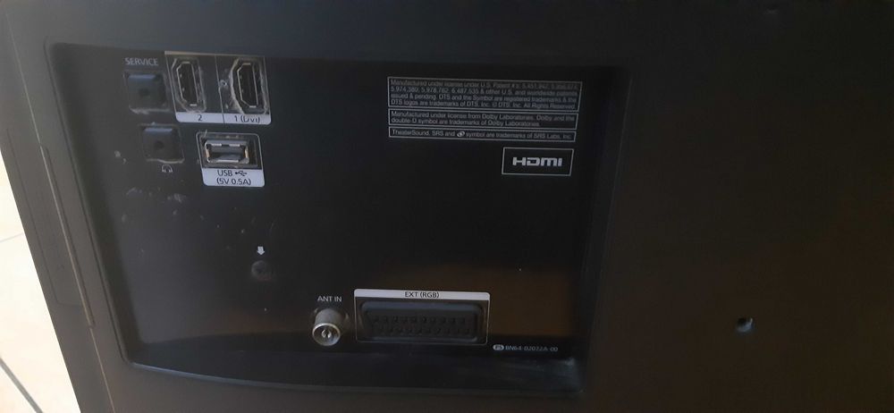 Telewizor Samsung 32 wraz z odtwarzaczem multimedialnym xaomi