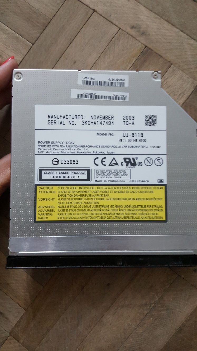 Drive DVD modelo UJ-811B