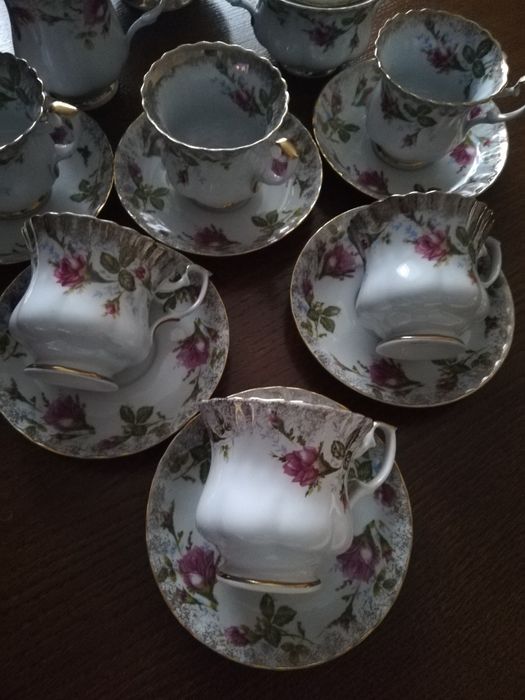 Babciny-porcelanowy serwis kawowy - Chodzież  z PRL-u