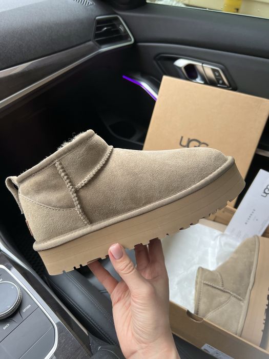 В наявності UGG Ultra Mini бежеві (угги) повністю натуральні