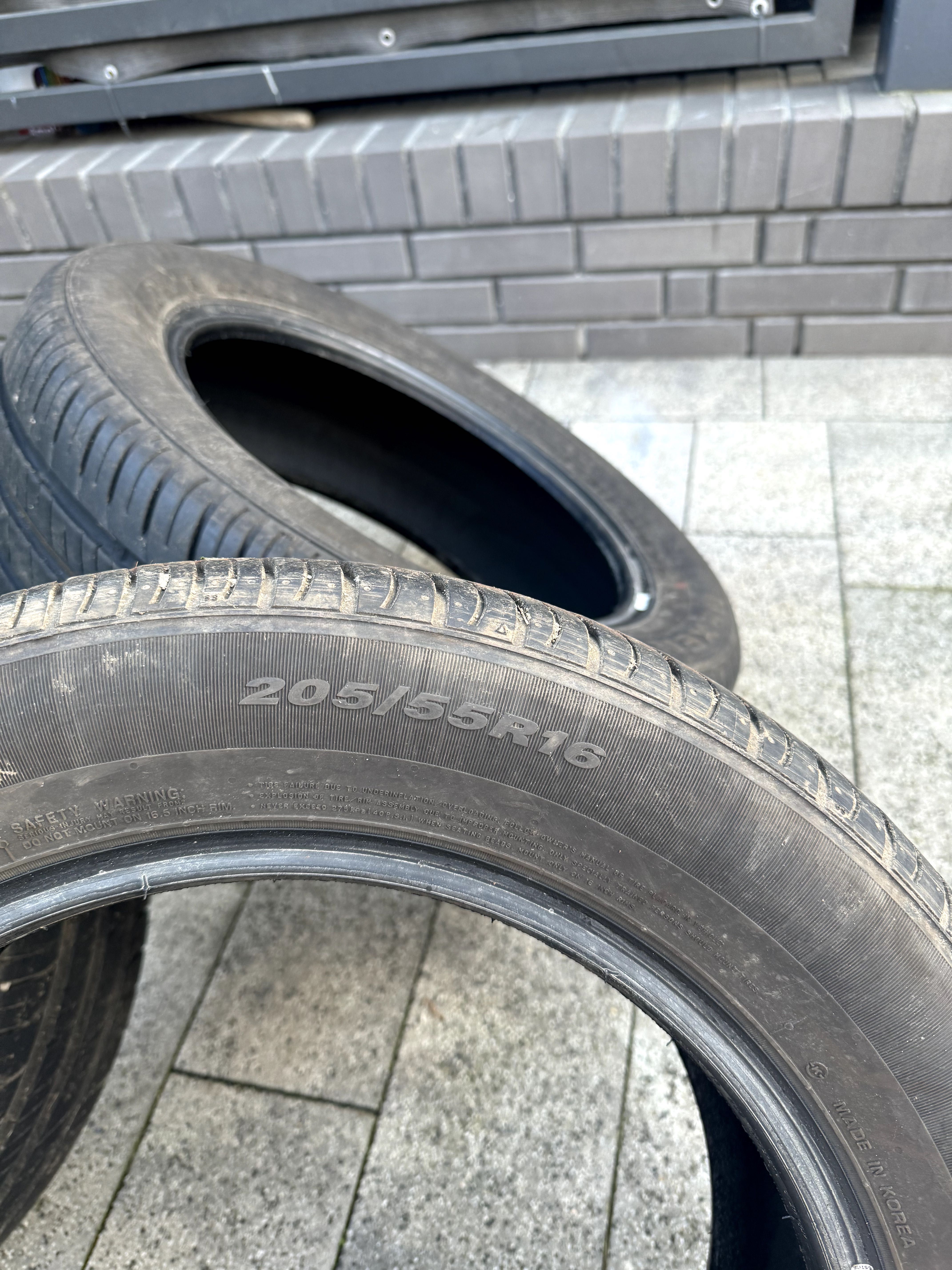 Opony Nexen N'blue S 205/55 R16, w świetnym stanie.