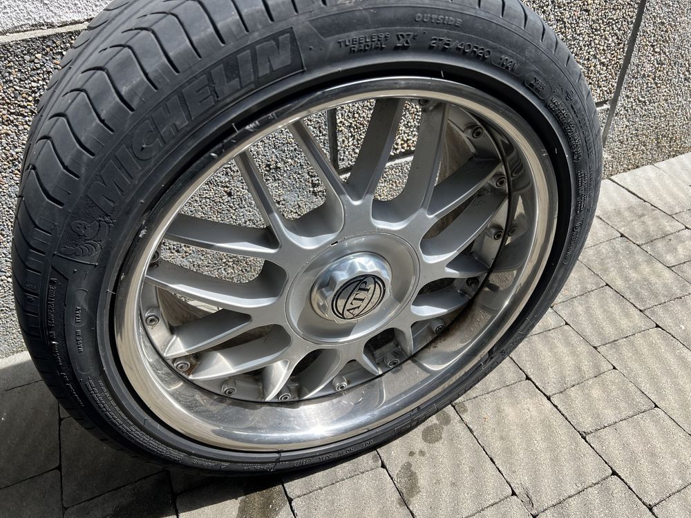 Продам диски на Jeep Grand Cherokee 275/40 5x127